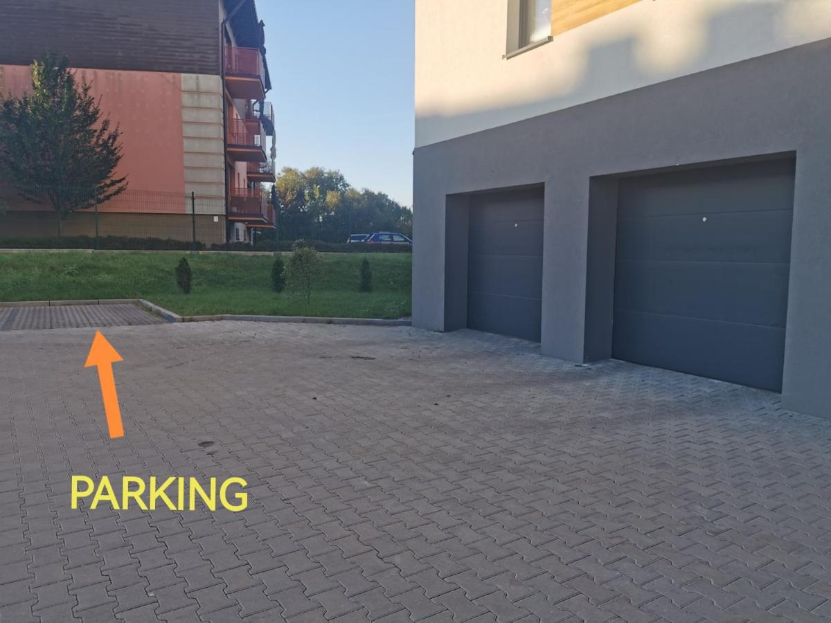 Lux Apartament Będzin Екстериор снимка